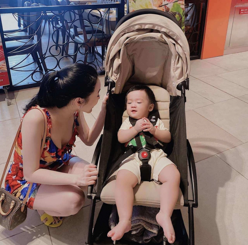 Lấy con trai chủ tịch tập đoạn điện tử hotgirl sài thành trúng số vì chồng quá khéo chăm con - 9