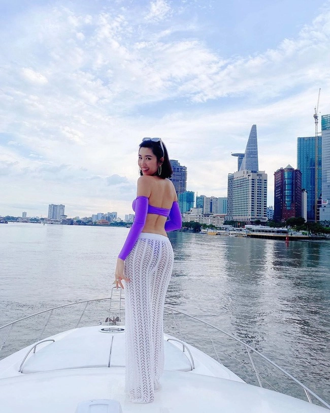Mặc bikini trên du thuyền ngọc trinh quyến rũ các mỹ nhân khác cũng không phải dạng vừa - 16