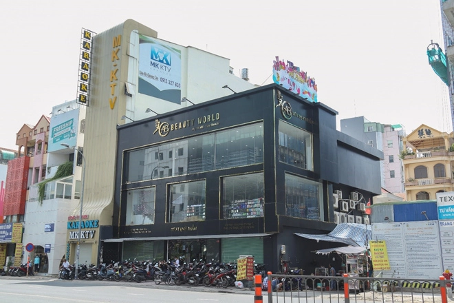 Mở siêu thị mỹ phẩm thứ 2 ab beauty world chịu chơi hết cỡ với khuyến mãi khủng - 1