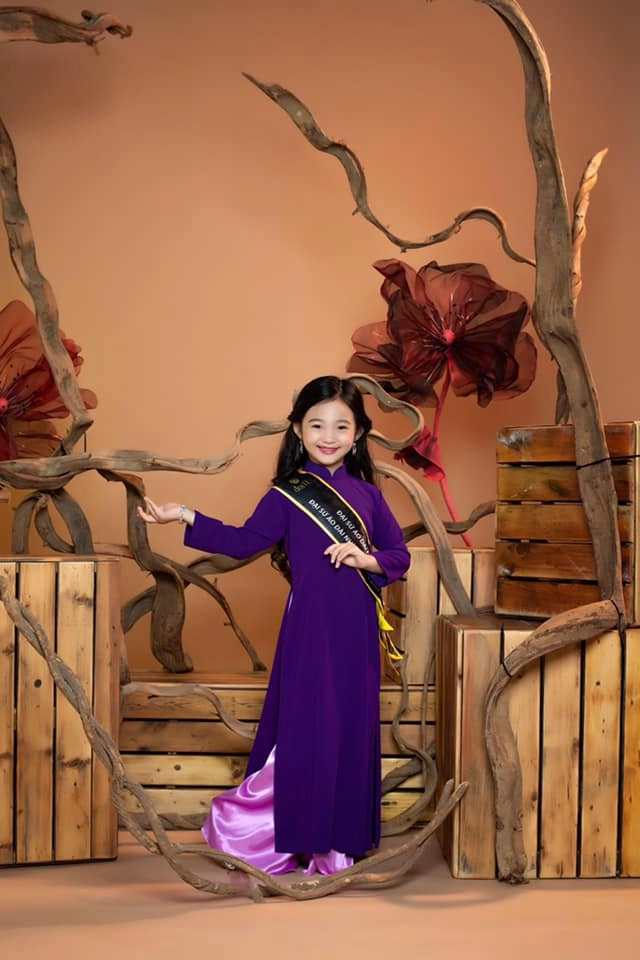 mỹ nhân nhí của lý hải là miss áo dài đọ sắc cả dàn sao trong showbiz việt - 1