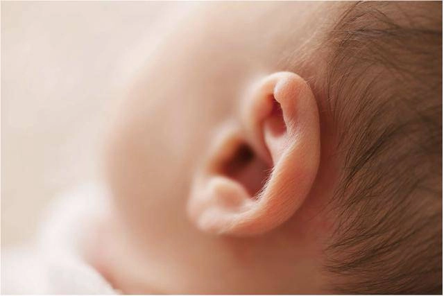 Nhìn gương mặt em bé có 4 nét này lớn lên thông minh giàu sang may mắn - 1