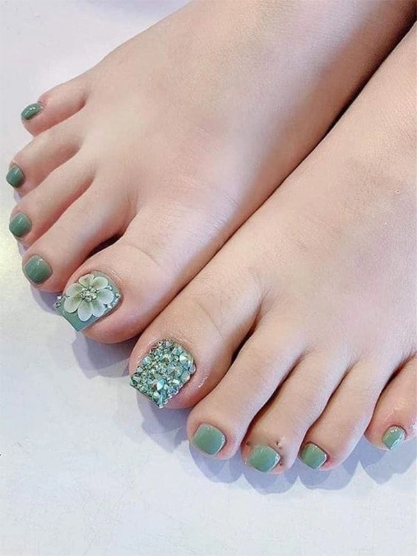 Những mẫu nail chân đẹp đơn giản nhẹ nhàng dẫn đầu xu hướng hiện nay - 4