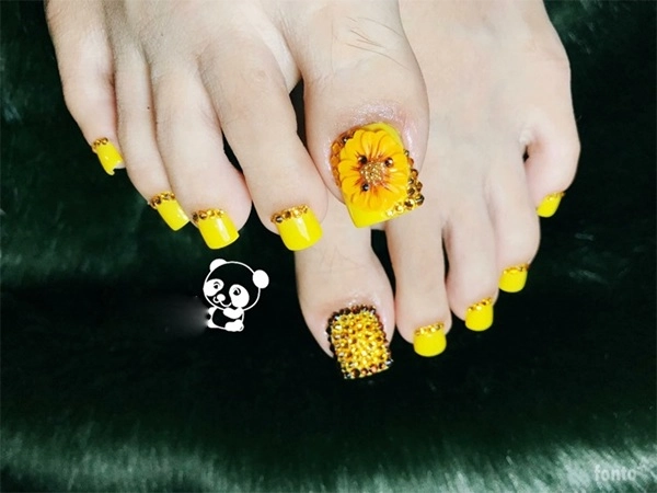 Những mẫu nail chân đẹp đơn giản nhẹ nhàng dẫn đầu xu hướng hiện nay - 12