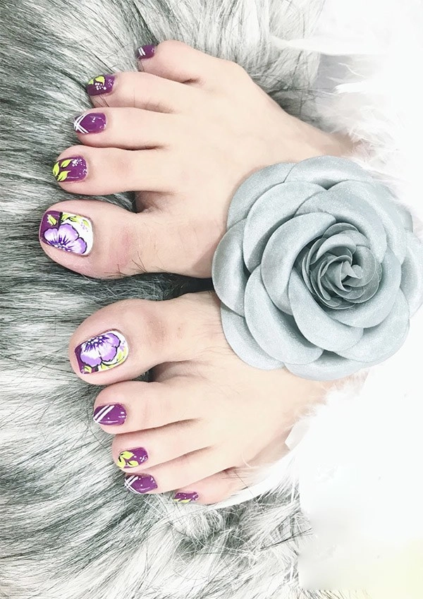 Những mẫu nail chân đẹp đơn giản nhẹ nhàng dẫn đầu xu hướng hiện nay - 13