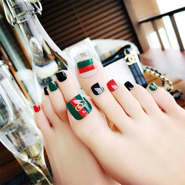 Những mẫu nail chân đẹp đơn giản nhẹ nhàng dẫn đầu xu hướng hiện nay - 14
