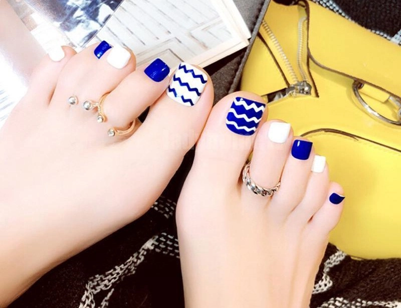 Những mẫu nail chân đẹp đơn giản nhẹ nhàng dẫn đầu xu hướng hiện nay - 15
