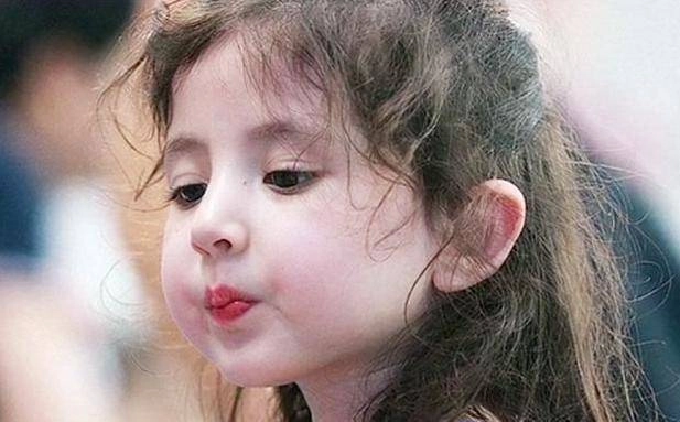 Ông bố giận tím người khi con đẻ ra lai tây xét nghiệm adn thì sự thật được sáng tỏ - 1
