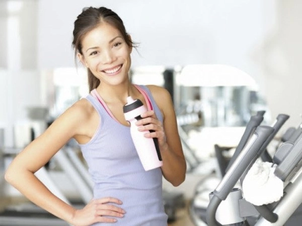 Tập gym để giữ dáng vợ cũ việt anh lên mạng xã hội than trời vì gặp triệu chứng lạ - 9