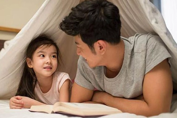 Thấy cảnh nhạy cảm con gái 8 tuổi hét ruột bố rơi ra mẹ trẻ đỏ mặt nhanh trí đáp - 6