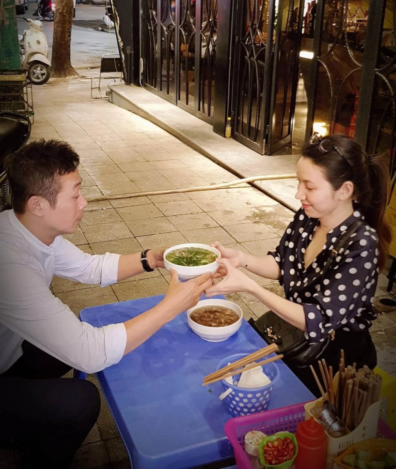 Thí sinh hhvn làm vợ hai nam mc đài vtv tình cảm mẹ kế con trai chồng cực khăng khít - 11