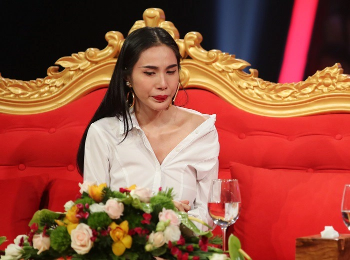 Thuỷ tiên ngày bé bị xâm hại lấy công vinh bị chỉ trích giờ con học trường nửa tỷnăm - 2