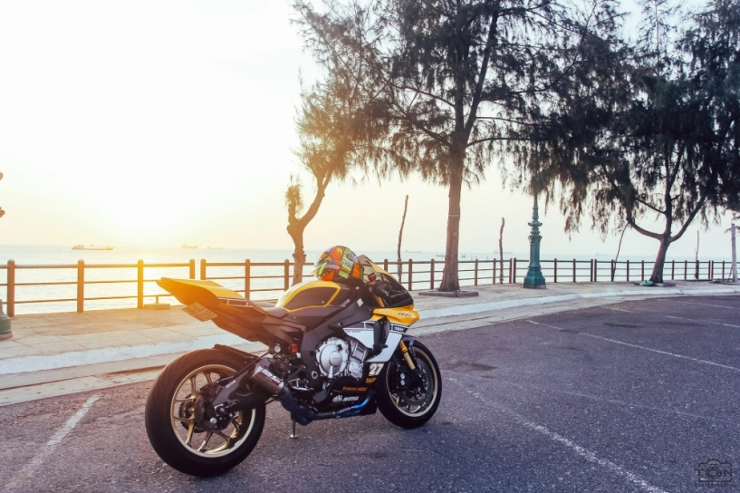 Tuyệt phẩm yamaha r1 phiên bản 60 năm cực chất tại việt nam - 1