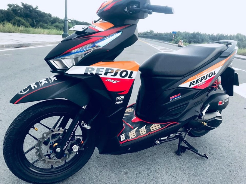 Vario 150 độ đậm chất thể thao mang phong cách repsol - 4