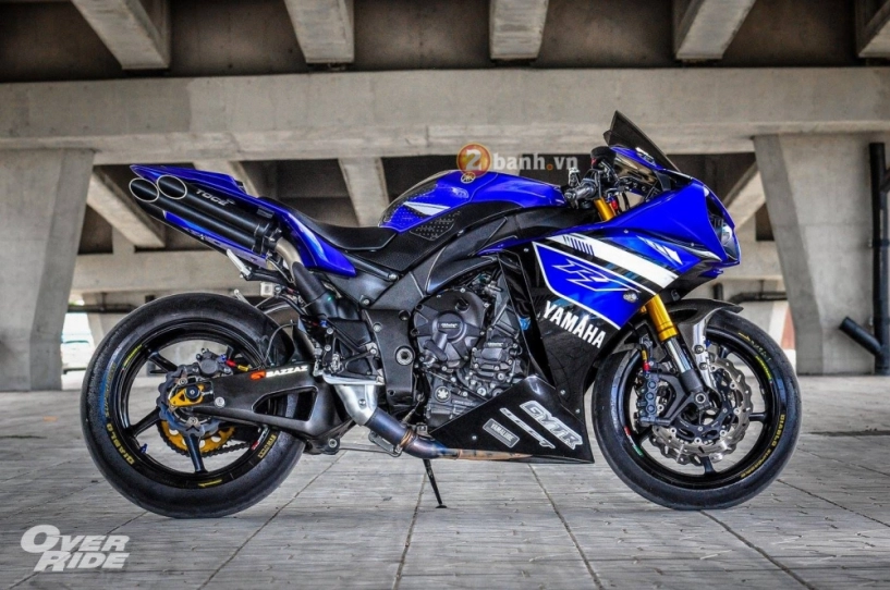 Yamaha r1 đầy ấn tượng trong bản độ blue arrow - 2