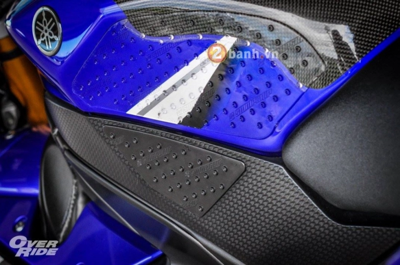 Yamaha r1 đầy ấn tượng trong bản độ blue arrow - 8