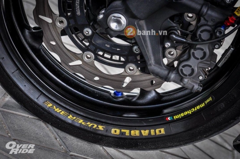 Yamaha r1 đầy ấn tượng trong bản độ blue arrow - 9