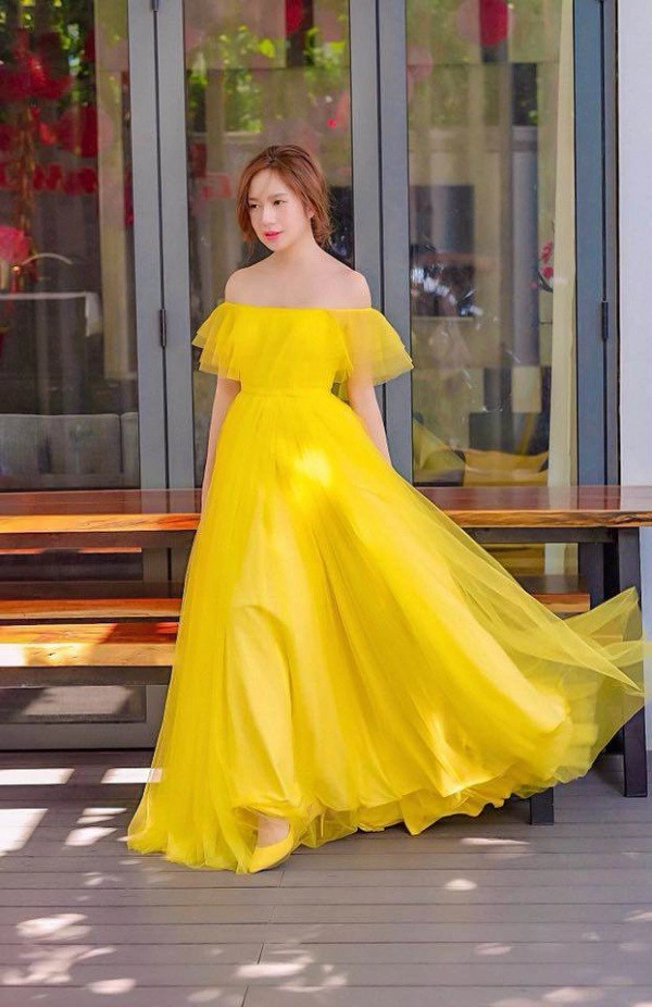 10 năm ngày cưới minh hà diện váy bồng bềnh bên lý hải mẹ 4 con đẹp như công chúa - 15