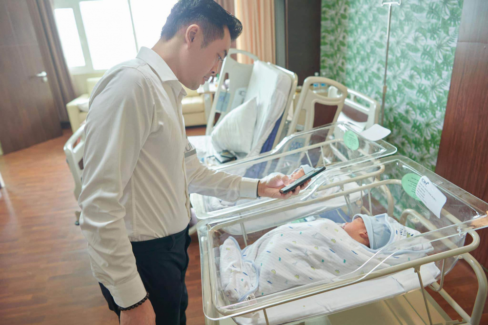 3 ngày trước cả rổ bụng nay vợ kém 13 tuổi của dương khắc linh mẹ đẹp 2 con xinh - 6