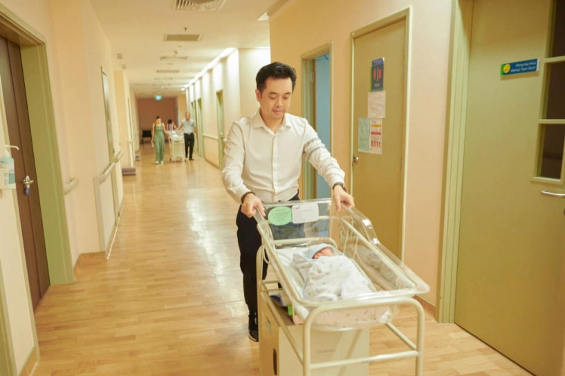 3 ngày trước cả rổ bụng nay vợ kém 13 tuổi của dương khắc linh mẹ đẹp 2 con xinh - 7