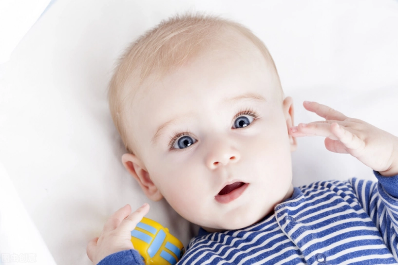 Ảnh ngón chân dài như tay của con mới sinh gây sốc người mẹ cuối cùng thú nhận sự thật - 5