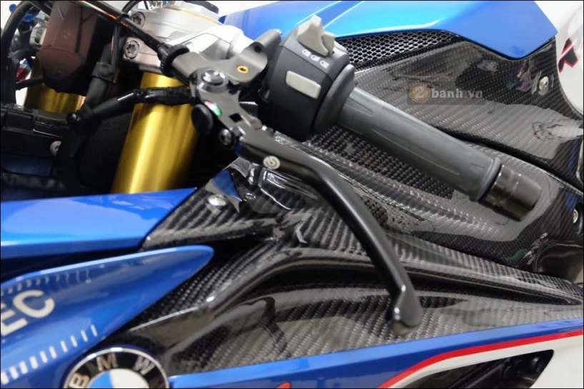 Bmw s1000rr bản nâng cấp cùng loạt đồ hiệu - 4