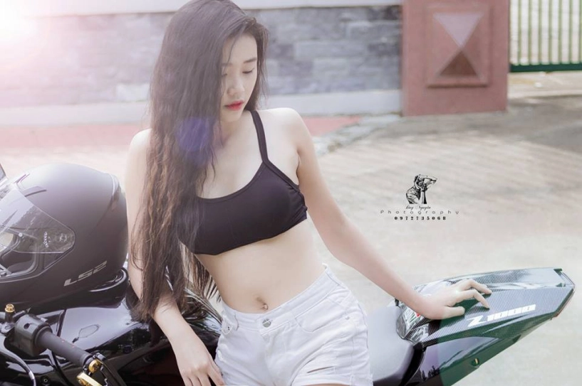 Bộ ảnh hotgirl đẹp ngất ngây đọ dáng cùng kawasaki z1000 - 2