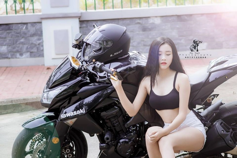 Bộ ảnh hotgirl đẹp ngất ngây đọ dáng cùng kawasaki z1000 - 4