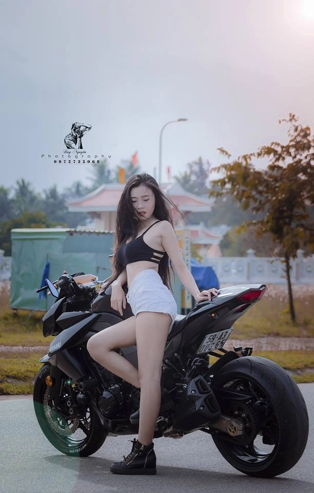 Bộ ảnh hotgirl đẹp ngất ngây đọ dáng cùng kawasaki z1000 - 10