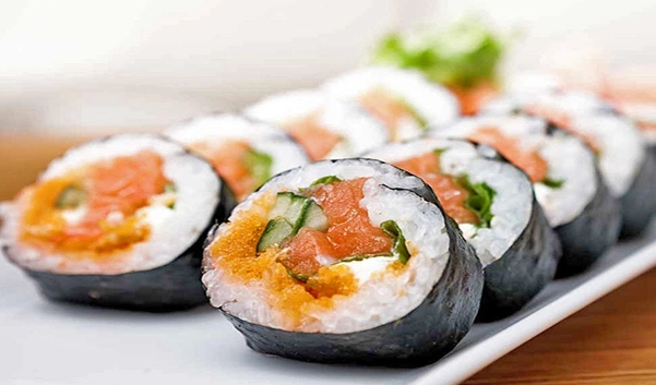 Cách làm cơm cuộn rong biển kimbap hàn quốc thơm ngon không bị khô - 7