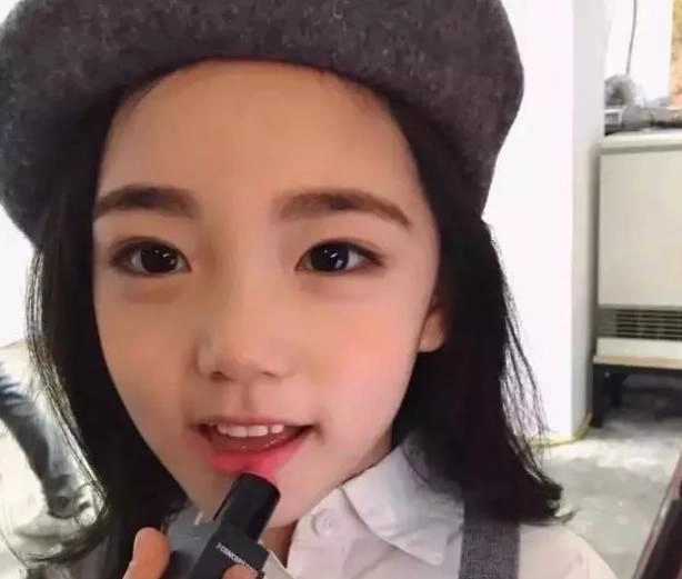 Cô bé 6 tuổi thành hoa hậu nhí thái lan giờ nhìn ảnh đời thường ai cũng suy nghĩ lại - 12