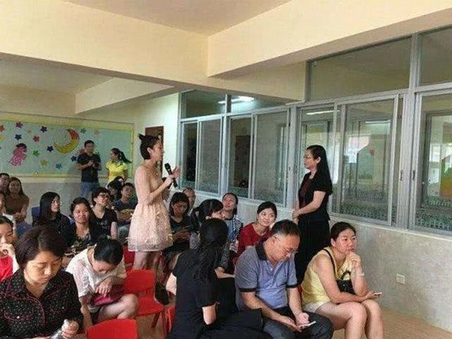 Cô giáo yêu cầu đóng quỹ lớp phụ huynh nói một câu làm tất cả câm nín - 1