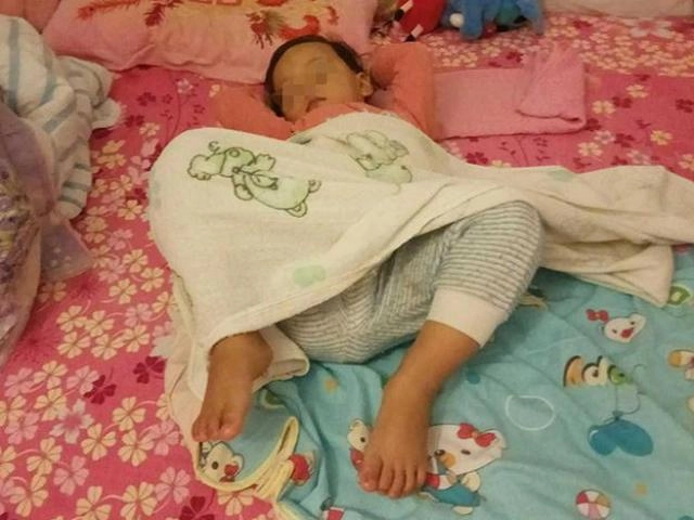 Cứ cho con bú là bố chồng đến đứng bên cạnh nàng dâu 9x bất lực vì chồng không tin - 4