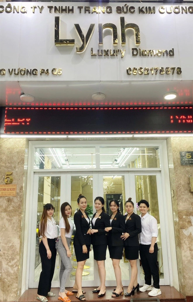 Cùng tỏa sáng và tôn vinh đẳng cấp với trang sức kim cương lynh luxury diamond jewelry - 2