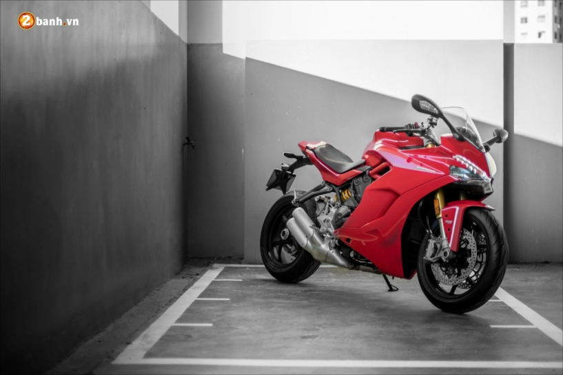 Đánh giá ducati supersport sau lần chạy thử của người mẫu trần hiền - 2