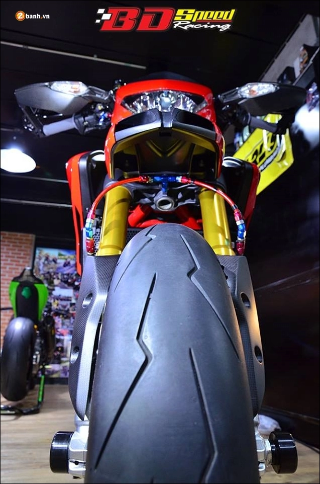 Ducati hypermotard 821 độ vua đường phố trong trang bị hạng sang - 3