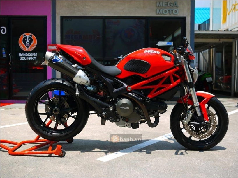 Ducati monster 796 hậu duệ sau thành công của monster 795 - 2