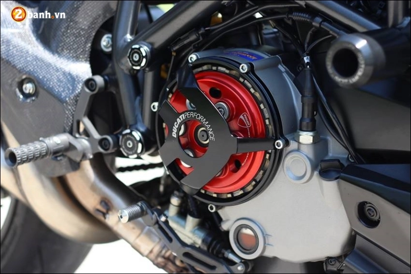 Ducati streetfighter 848 độ cực ngầu bên tông màu đen huyền bí - 1