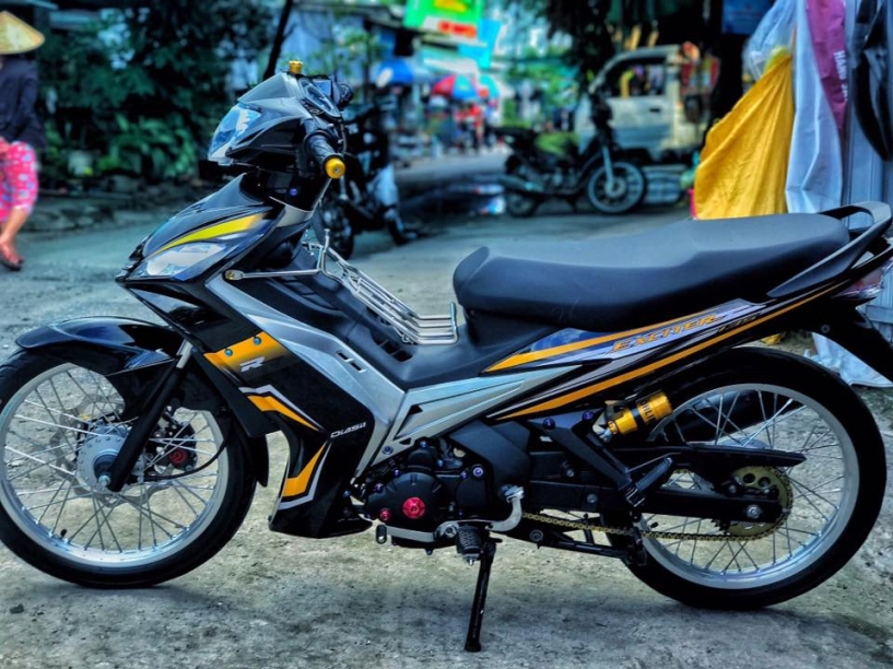 Exciter 2010 độ kiểng leng keng đầy ấn tượng của biker việt - 2