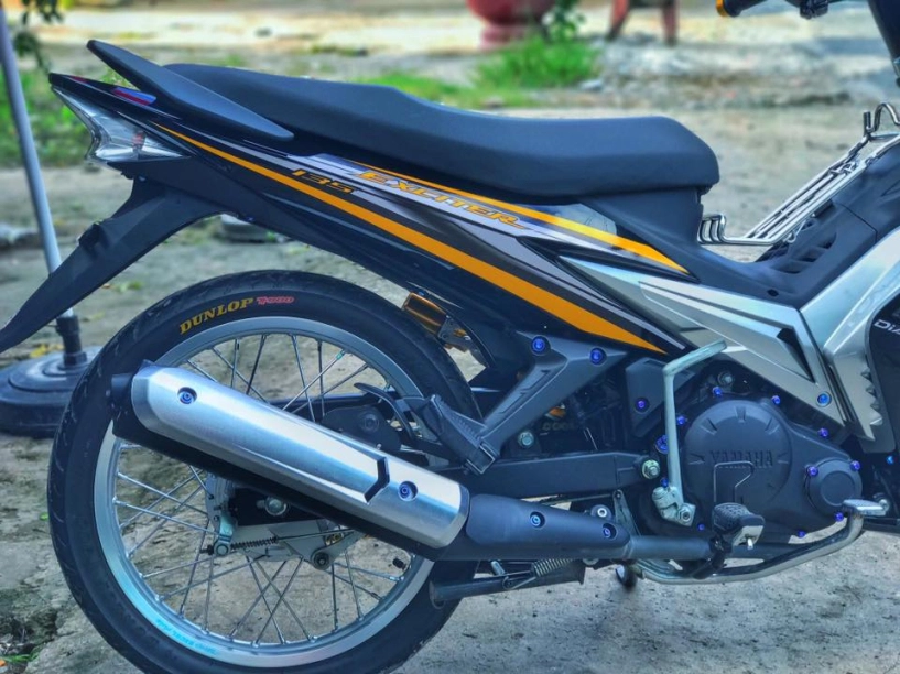 Exciter 2010 độ kiểng leng keng đầy ấn tượng của biker việt - 7