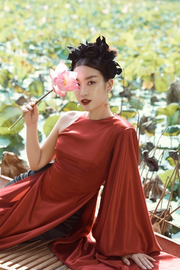 Giám khảo trẻ nhất lịch sử hoa hậu việt nam và cuộc lội ngược dòng nhan sắc lẫn phong cách - 2