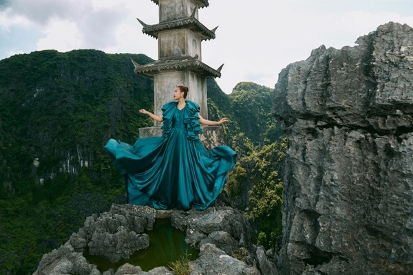 Giám khảo trẻ nhất lịch sử hoa hậu việt nam và cuộc lội ngược dòng nhan sắc lẫn phong cách - 6