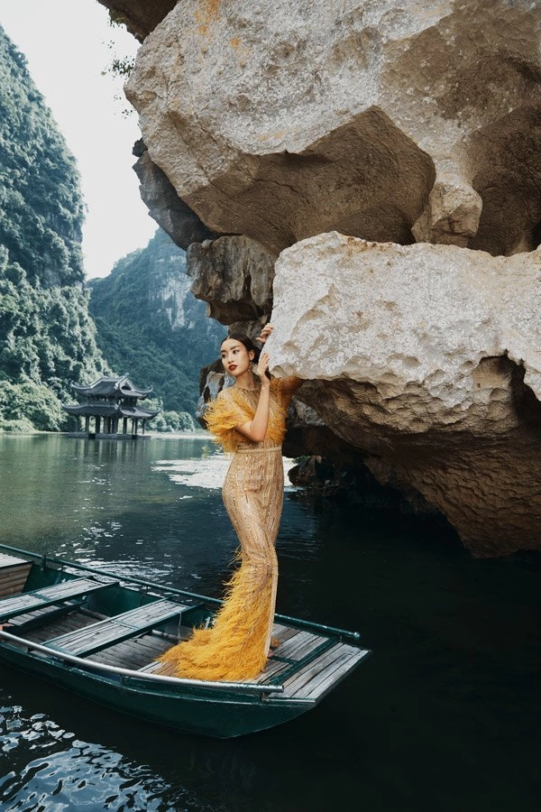 Giám khảo trẻ nhất lịch sử hoa hậu việt nam và cuộc lội ngược dòng nhan sắc lẫn phong cách - 12