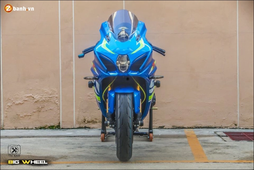 Gsx-r1000 độ vẻ đẹp khó cưỡng từ superbike đại diện đội nhà suzuki - 1