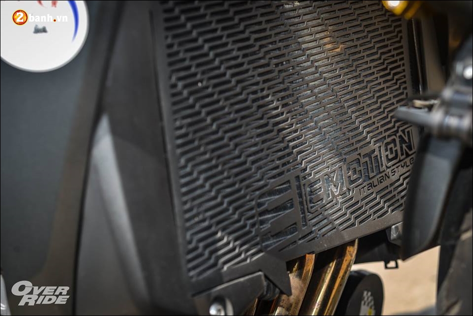 Honda cb650f chiến binh nakedbike cứng cáp với bản độ bụi bặm phong trần - 12