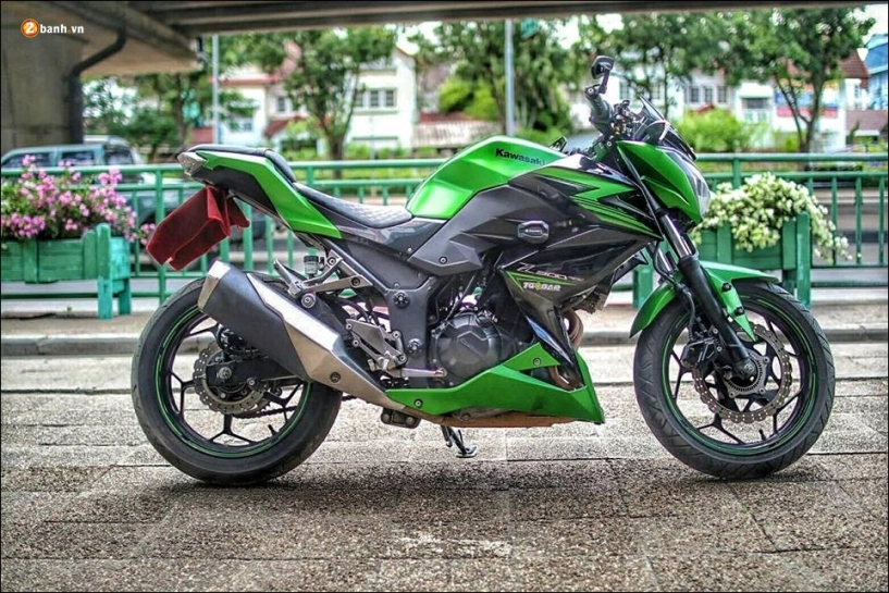 Kawasaki z300 độ- nakedbike mang phong cách z-series dữ tợn với đôi mắt hoang dại - 2