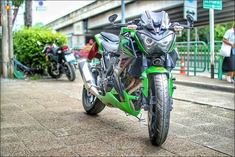 Kawasaki z300 độ- nakedbike mang phong cách z-series dữ tợn với đôi mắt hoang dại - 3