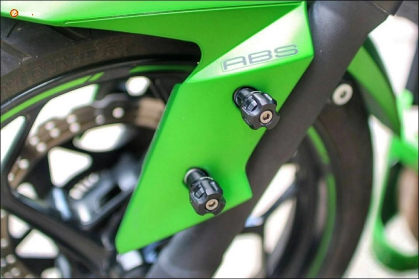Kawasaki z300 độ- nakedbike mang phong cách z-series dữ tợn với đôi mắt hoang dại - 7