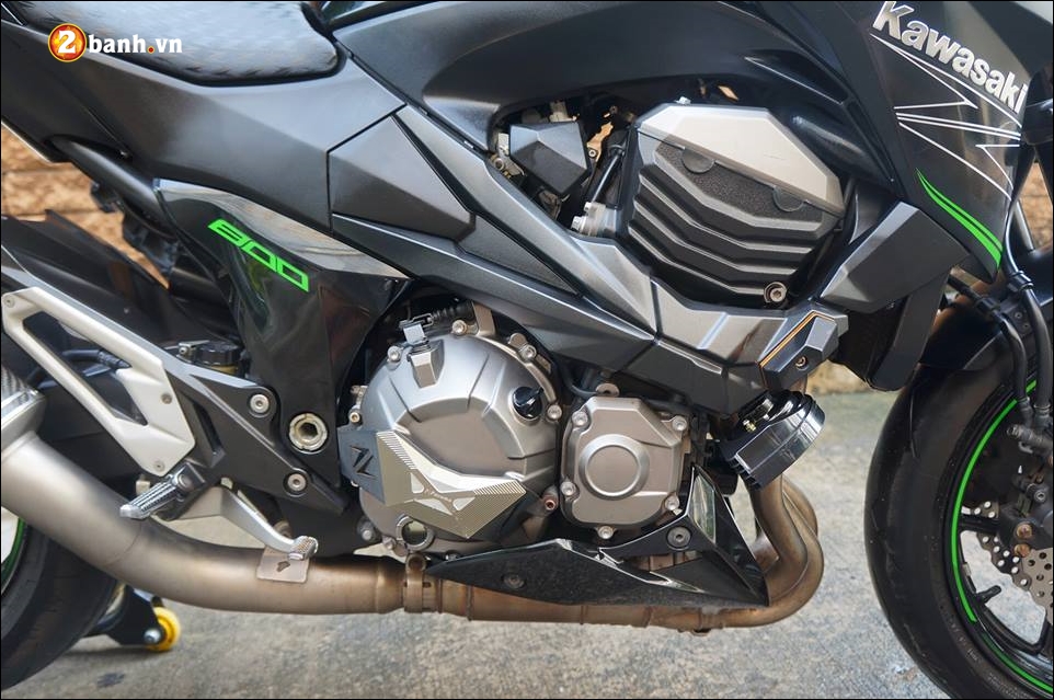 Kawasaki z800 độ tê giác hung dữ đầy bụi bặm - 10