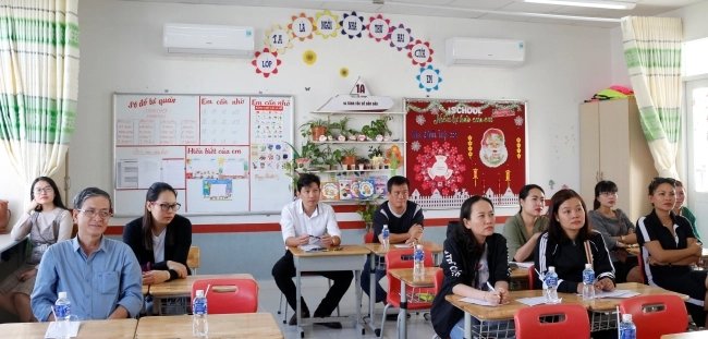 Ứng cử làm hội trưởng hội phụ huynh bà mẹ bị cô thẳng thừng từ chối - 4