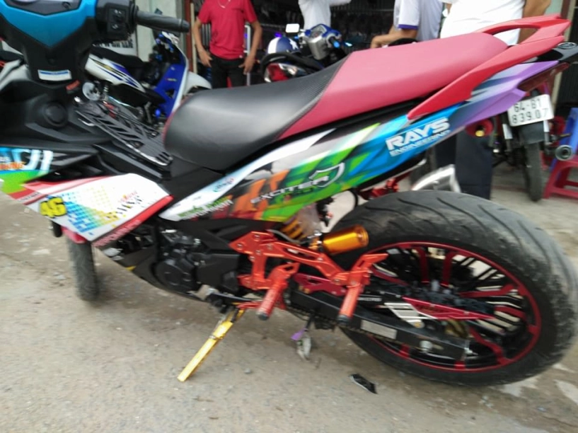 Yamaha exciter 150cc hộp bút chì màu di động - 1